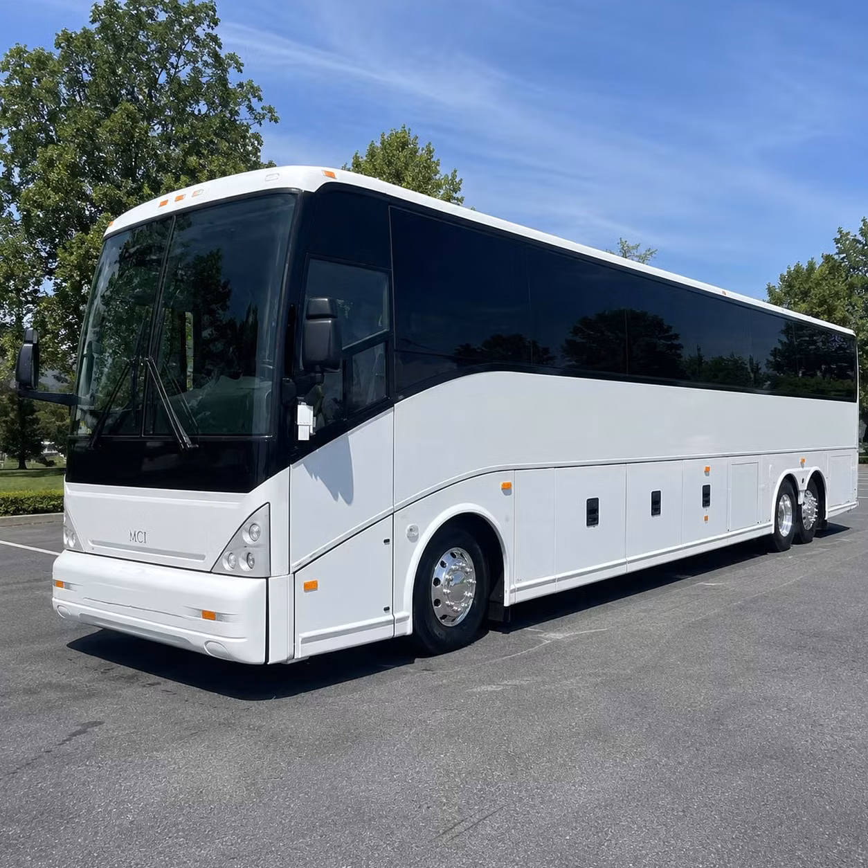 detroit charter bus rentals for school field trips
