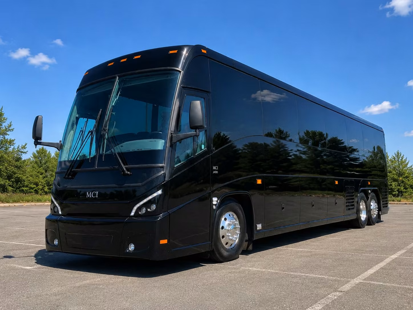 detroit wedding shuttle bus rentals that keep your big day on schedule