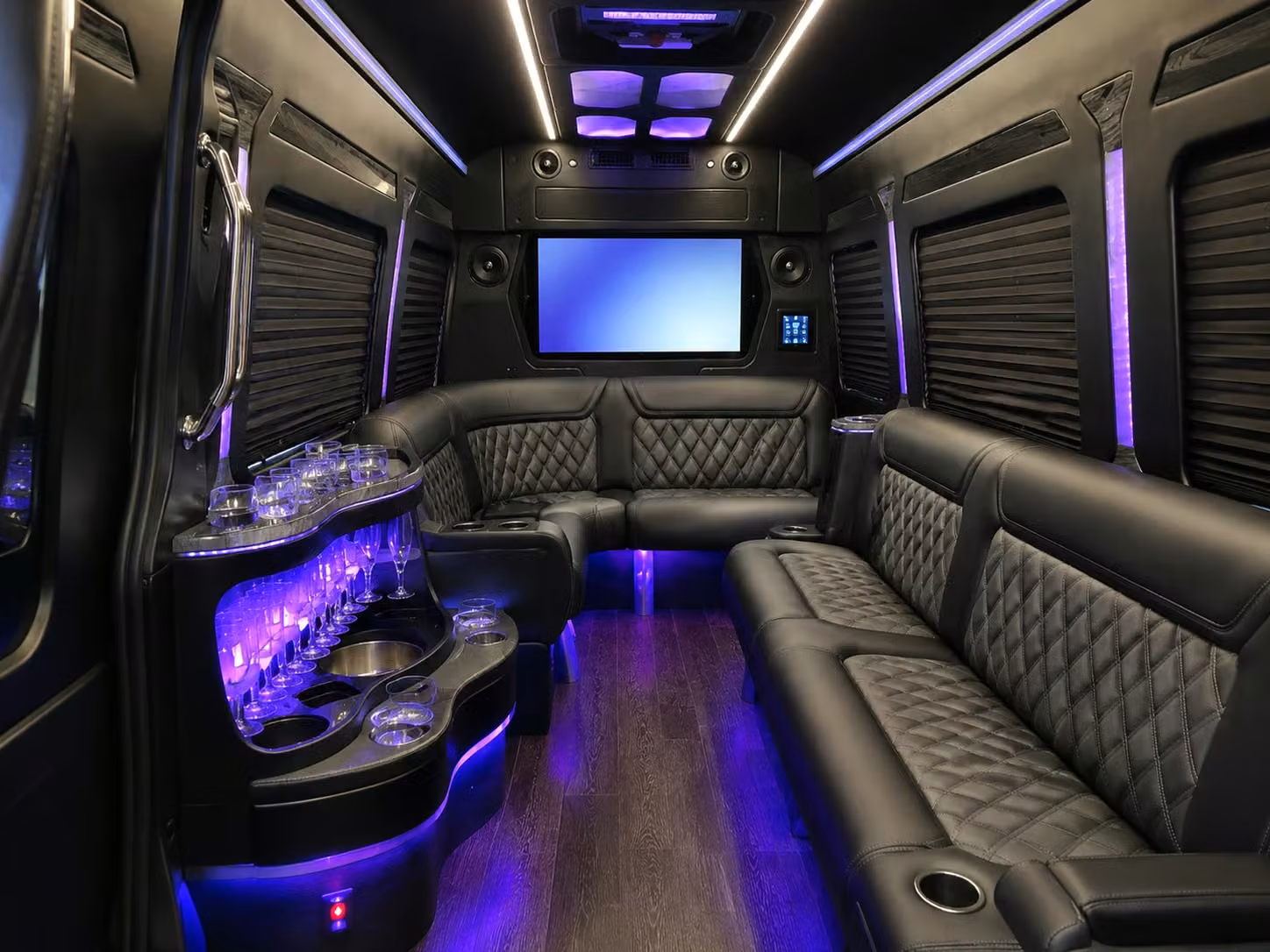 sprinter vans and small group prom transportation in detroit